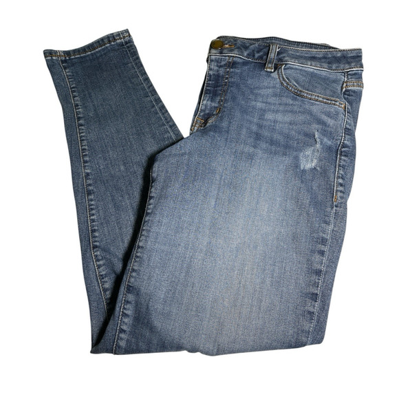 Lane Bryant Women's Size 16 Boyfriend Jeans Blue Denim Med Wash Distressed - Picture 3 of 10